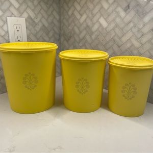 3 Vintage Tupperware Servalier Nesting Canisters w Lids Yellow #805#807#809